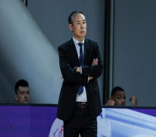 库卢塞夫斯,基边路风骚,突破,中欧体育官网,中欧体育品牌,中欧体育精彩,中欧体育