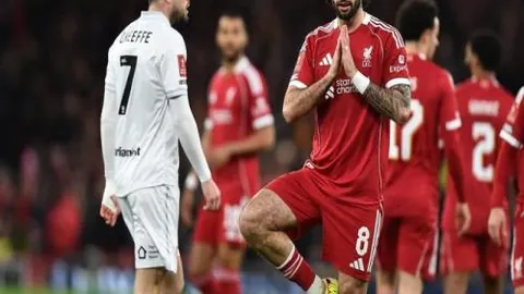 蒯曼三连胜反超王艺迪乒乓球对决